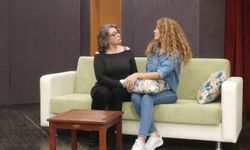 "AKÇAABAT BELEDİYE TİYATROSU YENİ SEZON İÇİN PERDE AÇIYOR"