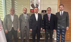 "SÜRMENE BELEDİYE BAŞKANI BÜYÜKŞEHİR BELEDİYE BAŞKANI İLE BAŞKENT'TE ÇIKARMA YAPTI"