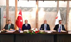 "VALİ AZİZ YILDIRIM BAŞKANLIĞINDA DÜZENSİZ GÖÇLE MÜCADELE TOPLANTISI YAPILDI"