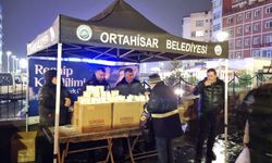 "ORTAHİSAR BELEDİYESİ’NDEN REGAİP KANDİLİ’NDE LOKMA VE KANDİL SİMİDİ İKRAMI"