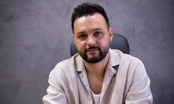 "DOĞU KARADENİZ SAĞLIK TURİZMİ DERNEĞİ’NDEN OP. DR. SERKAN TAYAR’A TEBRİK"