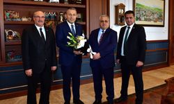 "TRABZON MUHTARLAR FEDERASYONU’NDAN VALİ TAHİR ŞAHİN’E ZİYARET"
