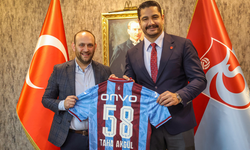 "TÜRKİYE GÜREŞ FEDERASYONU BAŞKANI TAHA AKGÜL’DEN KULÜBE ZİYARET"