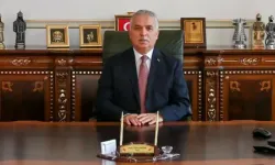 "VALİ AZİZ YILDIRIM’IN 10 OCAK ÇALIŞAN GAZETECİLER GÜNÜ MESAJI"