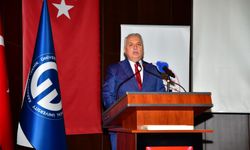 "VALİ YILDIRIM, SAĞLIKLI TÜRKİYE YÜZYILI VE SAĞLIKLI YAŞAM PLANI ÇALIŞTAYINA KATILDI"