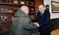 "TÜRKİYE HARP MALÜLÜ GAZİLER ŞEHİT DUL VE YETİMLER DERNEĞİ TRABZON ŞUBESİ’NDEN VALİ ŞAHİN’E HAYIRLI OLSUN ZİYARETİ"