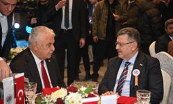 "BAŞKAN GENÇ DAHA GÜÇLÜ BİR TÜRKİYE İÇİN EĞİTİME DESTEK VERMELİYİZ”