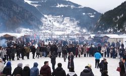 "UZUNGÖL KIŞ FESTİVALİ RENKLİ GÖRÜNTÜLERLE BAŞLADI"