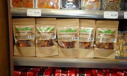 "AKÇAABAT’IN MEYVE SEBZE FABRİKASI ÜRETİME DEVAM EDİYOR"