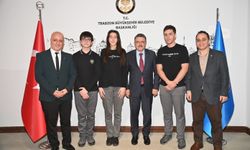 "LİSELİLERİN PROJESİNE BAŞKAN GENÇ’TEN ÖVGÜ"