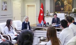 "ORTAHİSAR BELEDİYESİ, ATIK İLAÇ TEHLİKESİNİ TIP FAKÜLTESİ ÖĞRENCİLERİYLE TOPLUMA ANLATACAK"