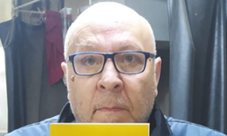 "KAMİL ANAHAR’DEN TRABZON’DA KİTAP İMZA GÜNÜ"