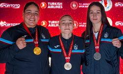 "BÜYÜK KADINLAR TÜRKİYE BOKS ŞAMPİYONASI’NDA İKİ ALTIN, BİR GÜMÜŞ MADALYA"