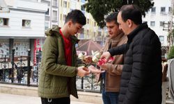 "AKÇAABAT’IN KURTULUŞUNUN 108. YILINDA ŞEHİTLERİMİZ DUALARLA ANILDI"