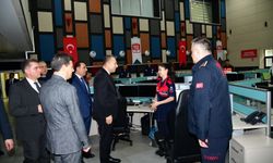 “VALİ ŞAHİN’DEN 112 ACİL ÇAĞRI MERKEZİ’NE ZİYARET VE PERSONELE TEŞEKKÜR”