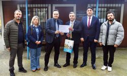 "GERİ DÖNÜŞÜMDE FARKINDALIK OLUŞTURAN MUHTARLARA TEŞEKKÜR BELGESİ VERİLDİ"