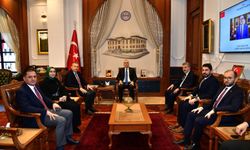 "ÇALIŞMA VE SOSYAL GÜVENLİK BAKANI VEDAT IŞIKHAN, VALİLİĞİ ZİYARET ETTİ"