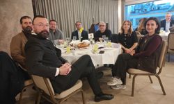 "TSİAD BAŞKANI MEHMET MANZAK’TAN YÖNETİM KURULUNA RAMAZAN İFTARI"