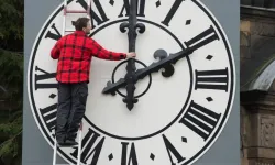 “AVRUPA YAZ SAATİNE GEÇİYOR: SAATLER BU PAZAR İLERİ ALINACAK”