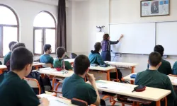 "DERS ZİLİ YENİDEN ÇALDI: 18 MİLYON ÖĞRENCİ DERS BAŞI YAPTI"