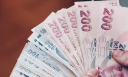 "EMEKLİLERE BAYRAM İKRAMİYESİ VE MAAŞ ÖDEMELERİ BAŞLIYOR"