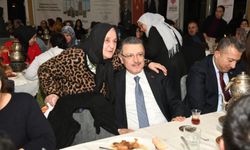 "BAŞKAN GENÇ YETİMLERİN DERTLERİYLE DERTLENMEK BİZİM GÖREVİMİZDİR”