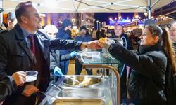 "ORTAHİSAR BELEDİYESİ, DEPREMLERDE HAYATINI KAYBEDENLER İÇİN LOKMA DAĞITTI"