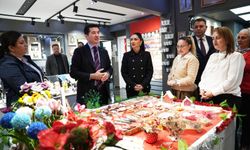 "BAŞKAN KAYA, DÜNYA EMEKÇİ KADINLAR GÜNÜ’NÜ KUTLADI"