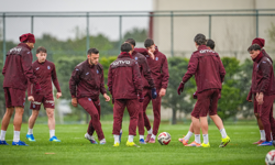 “CORENDON ALANYASPOR MAÇI ÖNCESİ TRABZONSPOR ANTRENMANLARI SÜRÜYOR”