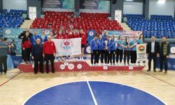 "BÜYÜKŞEHİR MASA TENİSİNDE 1. LİG’E YÜKSELDİ"