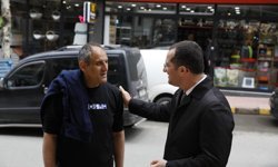 "KAPI KAPI GEZEN BAŞKAN EKİM HER KAPIYI ÇALMAK, HER GÖNLE DOKUNMAK BOYNUMUZUN BORCU”