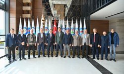 "BAŞKAN GENÇ’TEN USLU’YA ZİYARET"