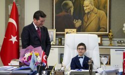 "BAŞKAN KAYA, 23 NİSAN’DA KOLTUĞUNU EMİN ARMAN’A DEVRETTİ"