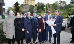 "BAŞKAN GENÇ’TEN HİZMET-İŞ'E ZİYARET"