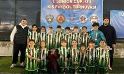 "SÖĞÜTLÜSPOR U11 KIŞ TURNUVASI’NDA ŞAMPİYON OLDU"