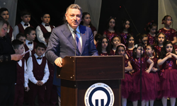 "KOCA YÜREKLİ MİNİKLERE BAŞKAN GENÇ’TEN ALKIŞ"