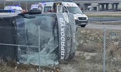 "AKSARAY’DA TUR OTOBÜSÜ DEVRİLDİ: 19 KİŞİ YARALANDI"