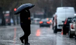 "İSTANBUL’DA YAĞIŞ ETKİSİNİ ARTIRIYOR"