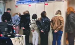 "POLİSLE DALGA GEÇEN PLAZA ÇALIŞANLARINA 5 YILA KADAR HAPİS TALEBİ"