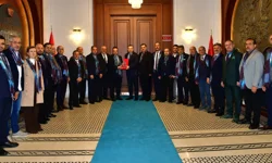 "TİMBİR HEYETİNDEN TRABZON VALİSİ TAHİR ŞAHİN’E ZİYARET"