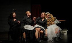 "TRABZON’DA TİYATRO FESTİVALİ COŞKUSU SÜRÜYOR"