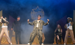 Ünlü Show’a Büyük İlgi