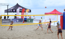 Yalıncak’ta Plaj Voleybolu Şöleni Sona Erdi