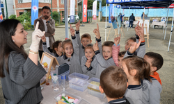 Köy Okulunda Bilim Şenliği
