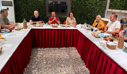 ÖZEL İMPERİAL HASTANESİ YÖNETİCİLERİ YOMRA VE KAŞÜSTÜ AİLE SAĞLIĞI MERKEZİ HEKİMLERİ İLE BİR ARAYA GELDİ