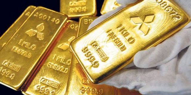 Altının onsu 1.700 doların altını gördü