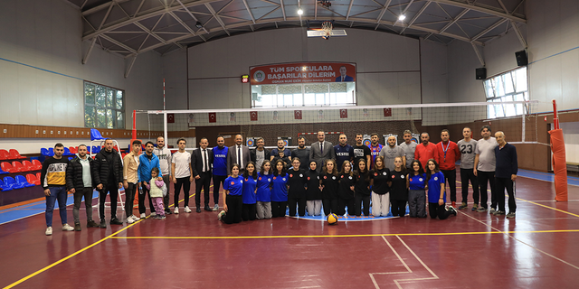 Akçaabat’ta 24 Kasım Öğretmenler Günü Voleybol Turnuvası Başladı