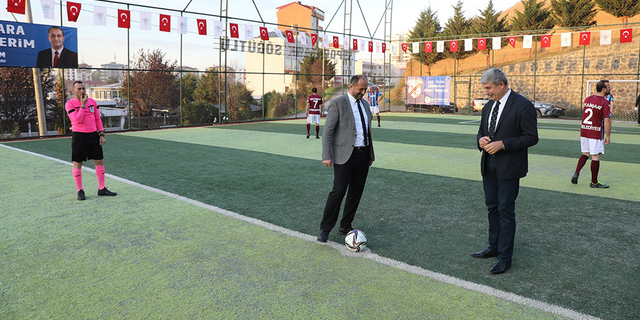 Akçaabat’ta Belediyeler Arası Futbol Turnuvası’nın Açılış Maçı Yapıldı