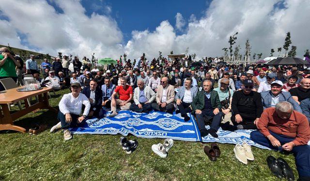 BAŞKAN GENÇ: YAYLALARIMIZI DAHA KONFORLU YOLLARLA BULUŞTURACAĞIZ