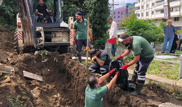 “MEZARLIKLAR TAŞINIYOR”